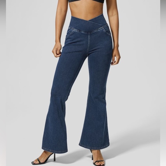 HALARA Denim - HALARA Magic sz LP Blue High Waist Crossover Pocket Stretchy Knit Flare Jeans